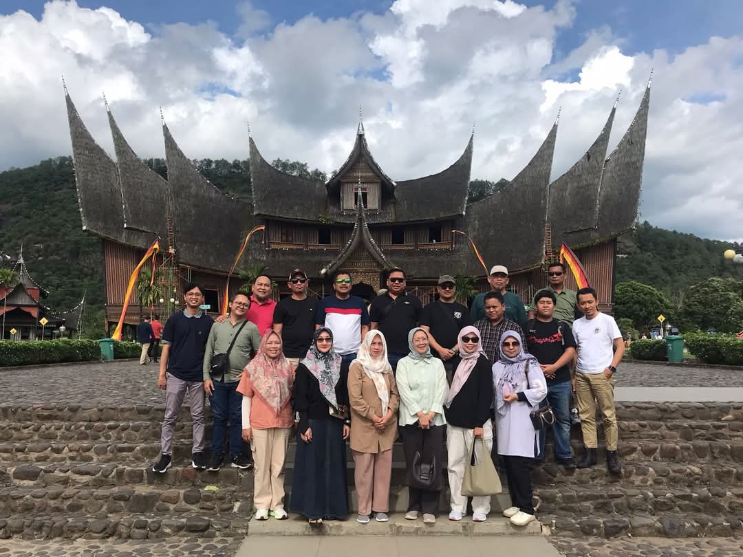 Perjalanan Wisata 13