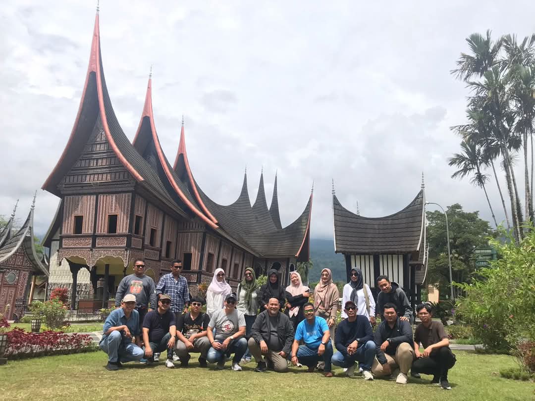 Perjalanan Wisata 14