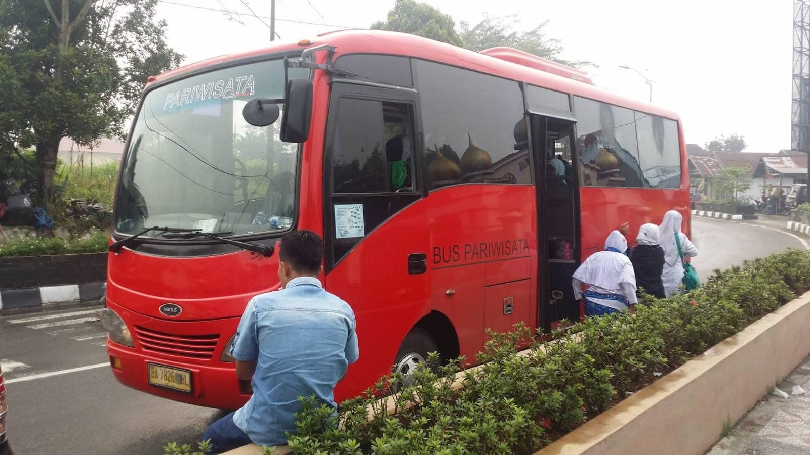 Galeri Rental - Mobil & Pelanggan 3